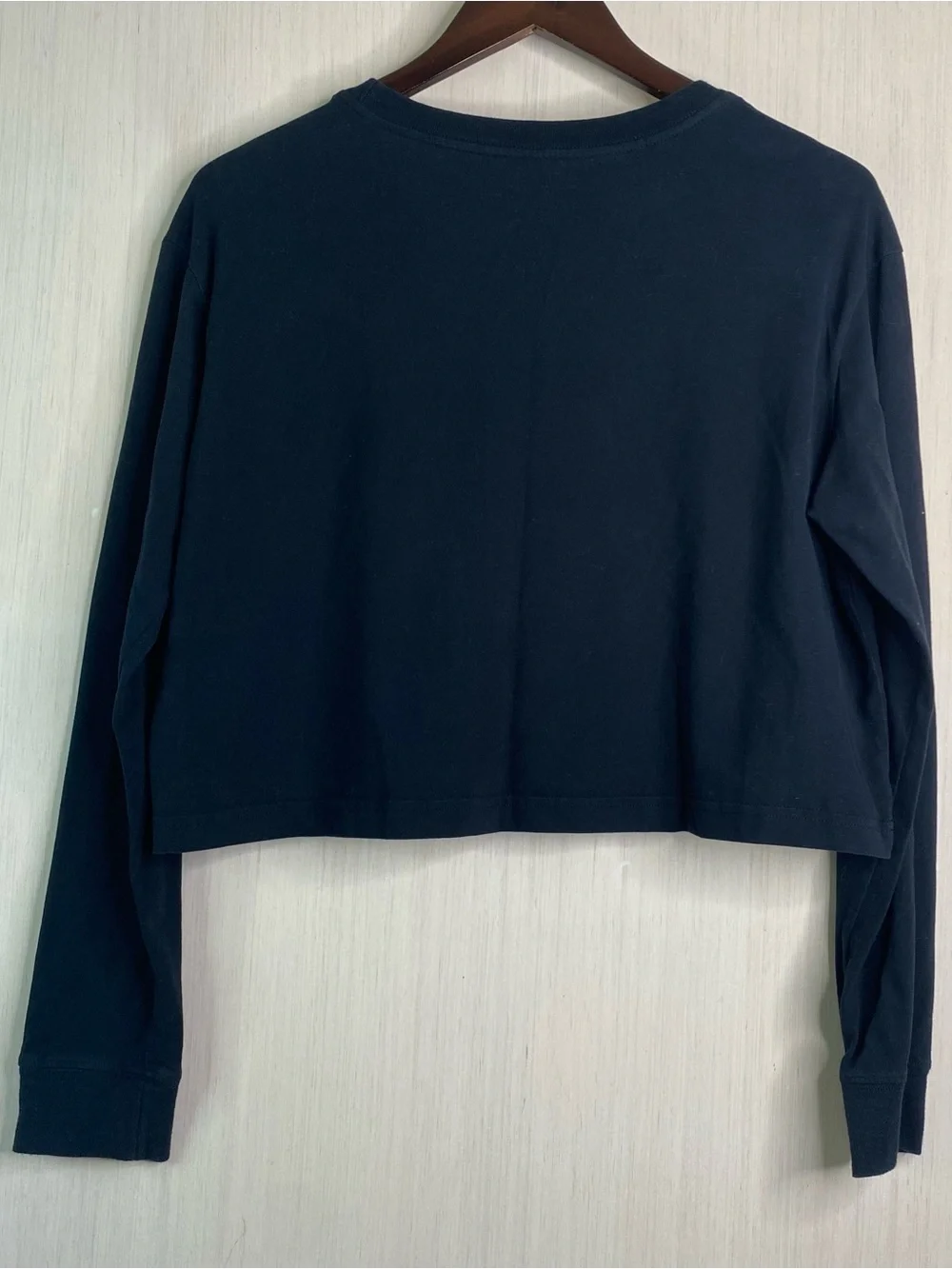 Nike Women’s Black MTSU Blue Raiders Cropped Long-Sleeve T-Shirt Small FLAW